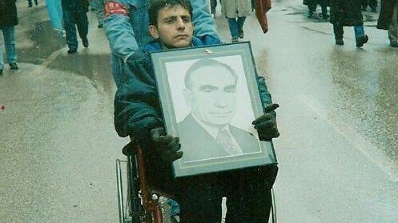 ALPARSLAN TÜRKEŞ DUALARLA ANILDI